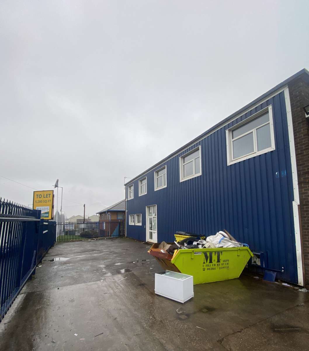 Industrial Unit in Wolverhampton - photo 2