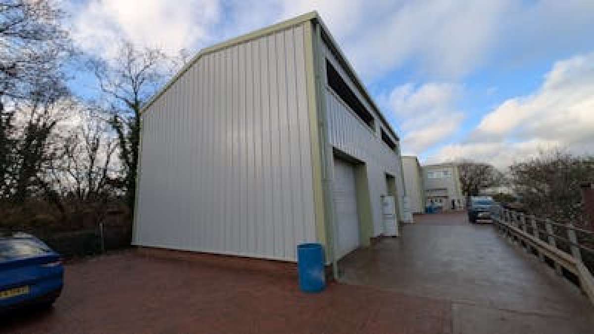 Industrial Unit in Southampton - photo 3