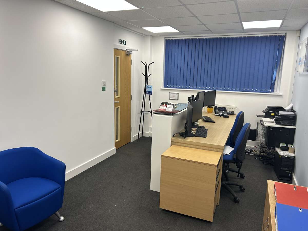 Industrial Unit in Plymouth - photo 4