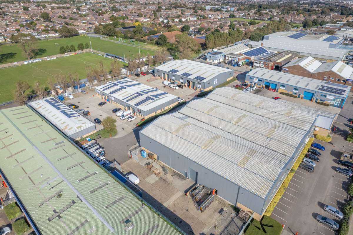 Industrial Unit in Shoreham By Sea - photo 4