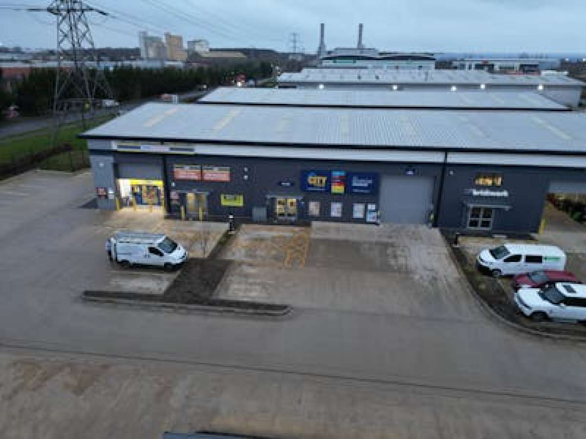 Industrial Unit in Corby - photo 2