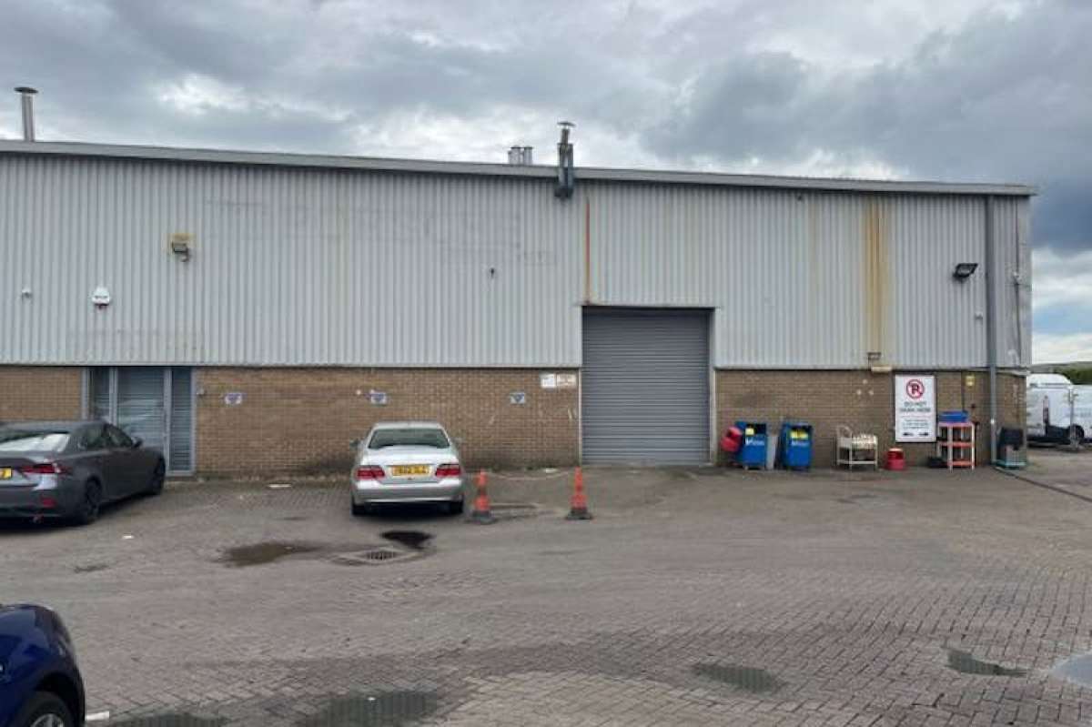 Industrial in Hainault