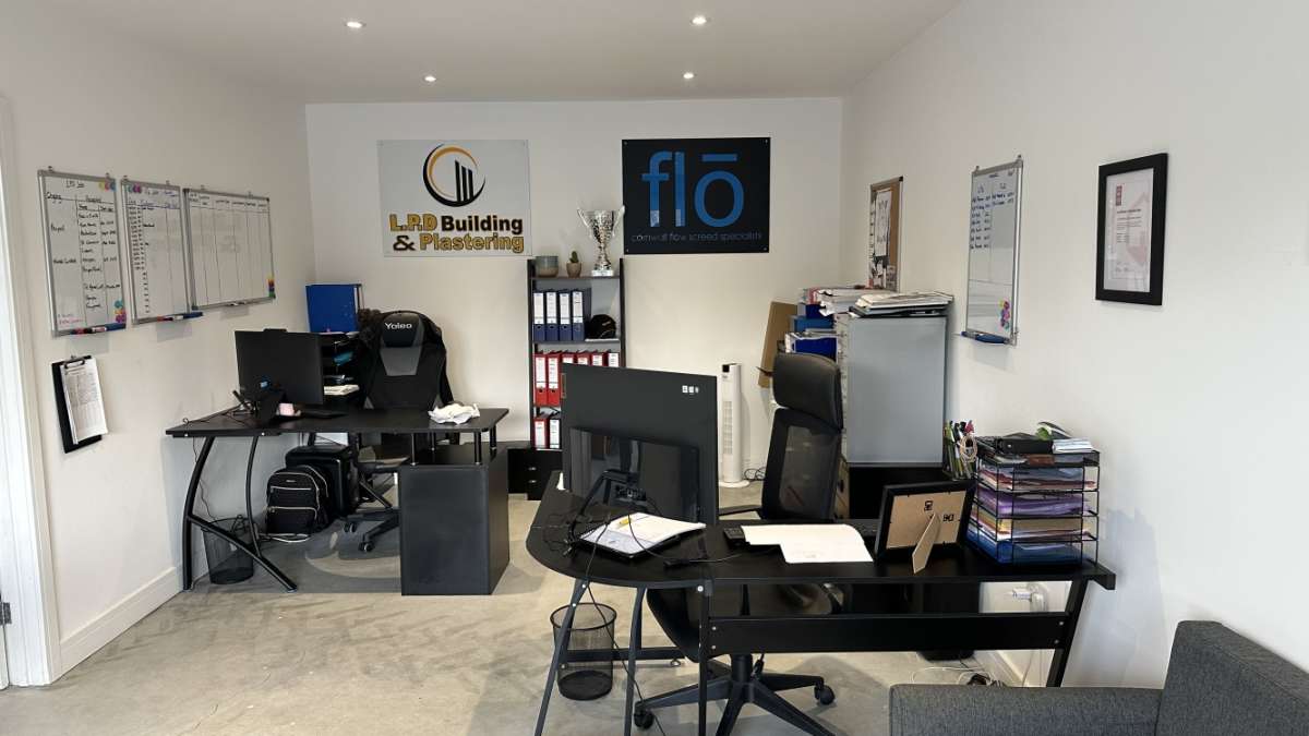 Industrial Unit in Truro - photo 3