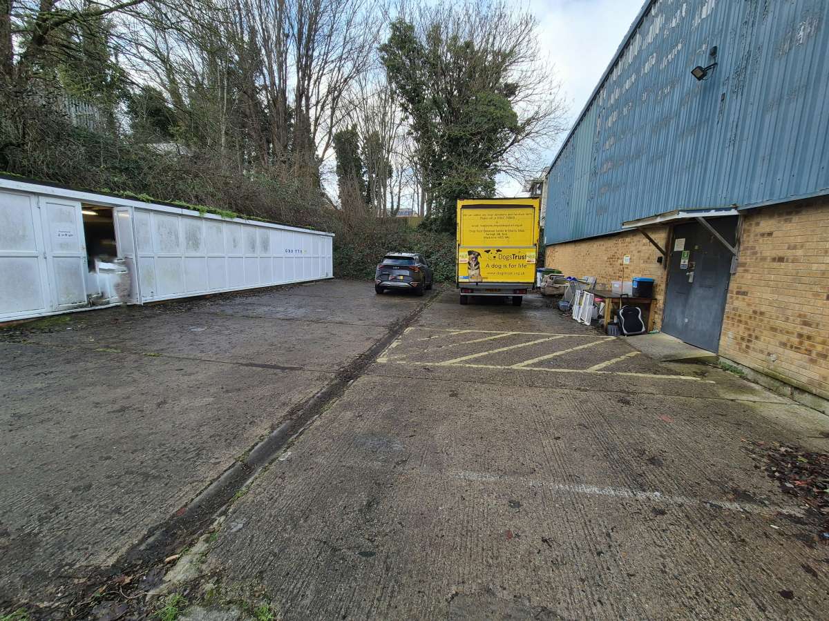 Industrial Unit in Maidstone - photo 3
