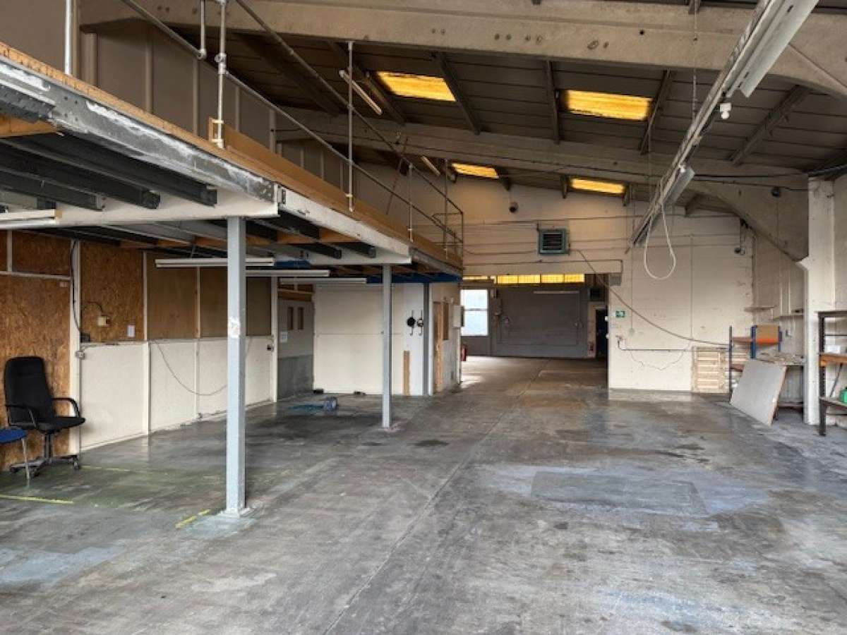 Industrial Unit in Great Yarmouth - photo 3