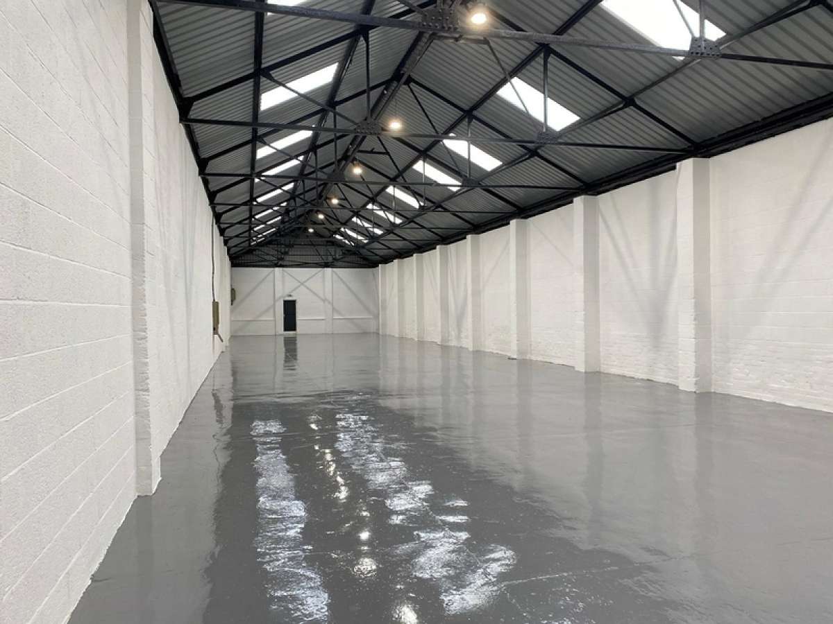 Industrial Unit in West Bromwich - photo 2