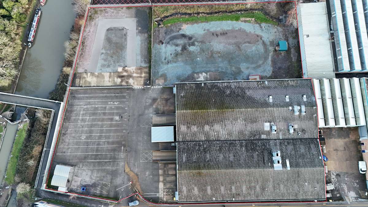 Industrial Unit in Warwick - photo 3