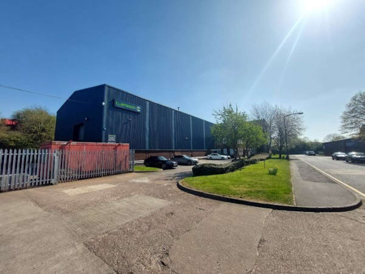 Industrial Unit in Dudley - photo 2