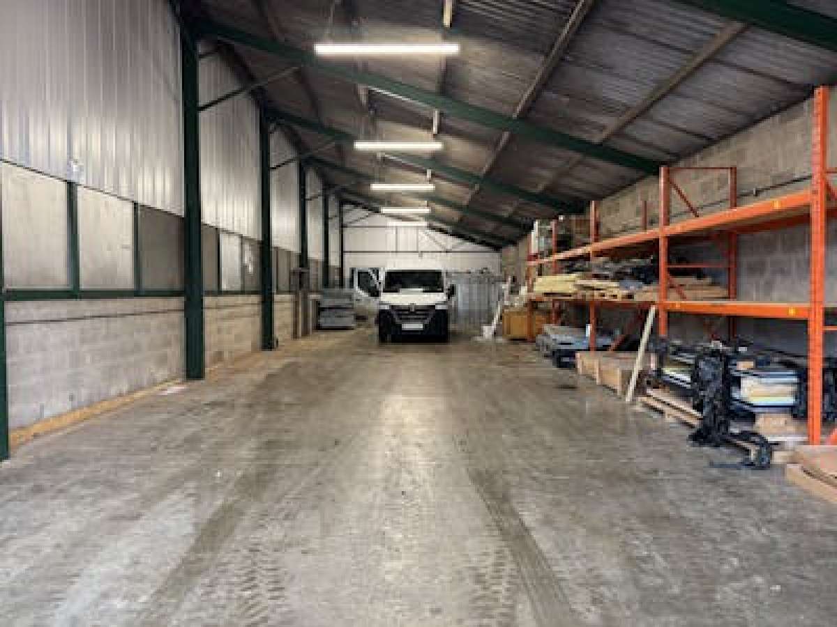 Industrial Unit in Oundle - photo 2