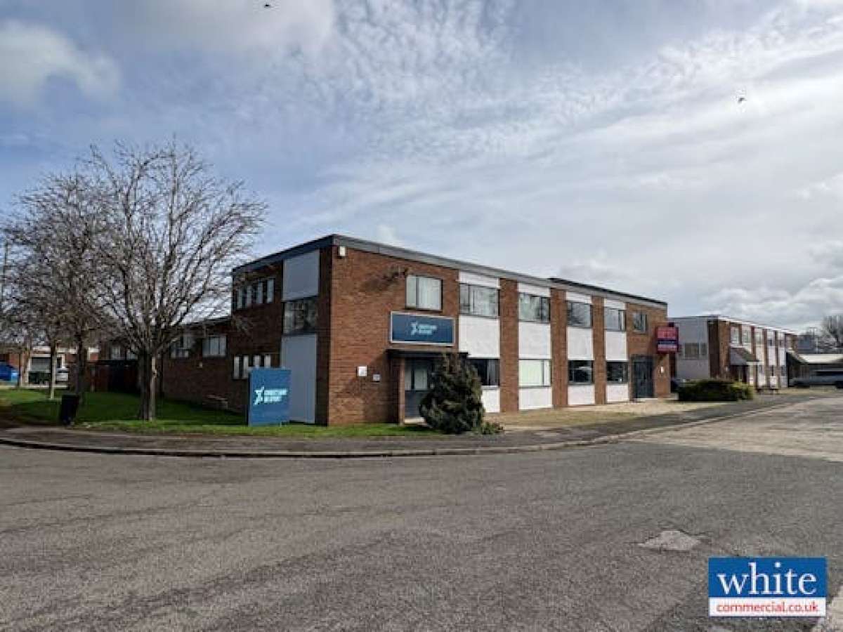 Industrial Unit in Bicester - photo 4