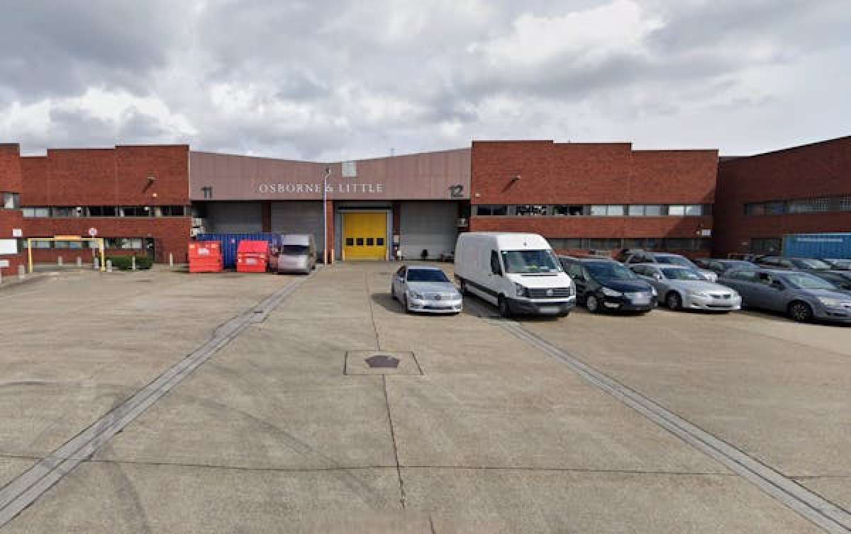 Industrial Unit in London - photo 2