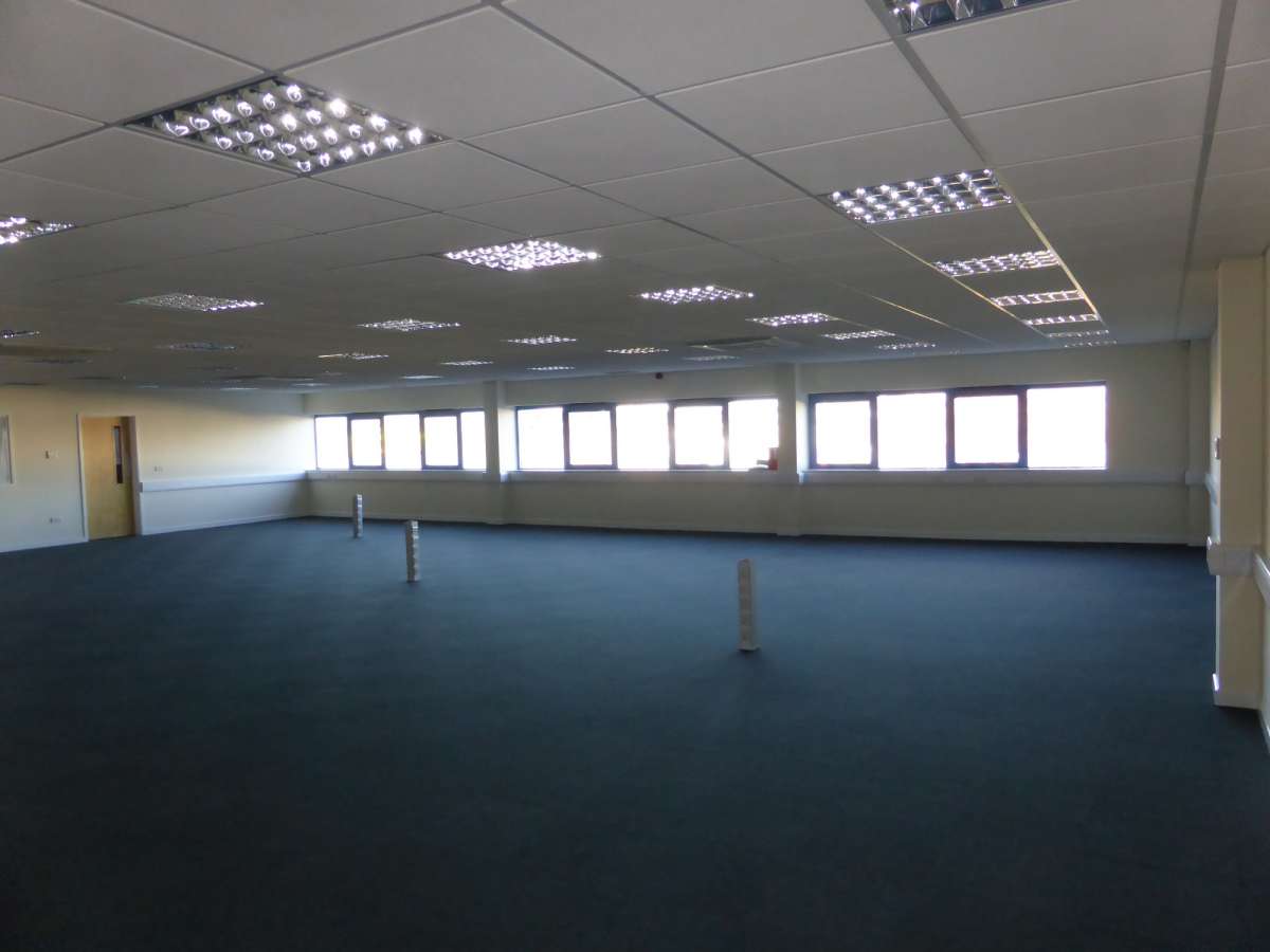 Industrial Unit in Sittingbourne - photo 3