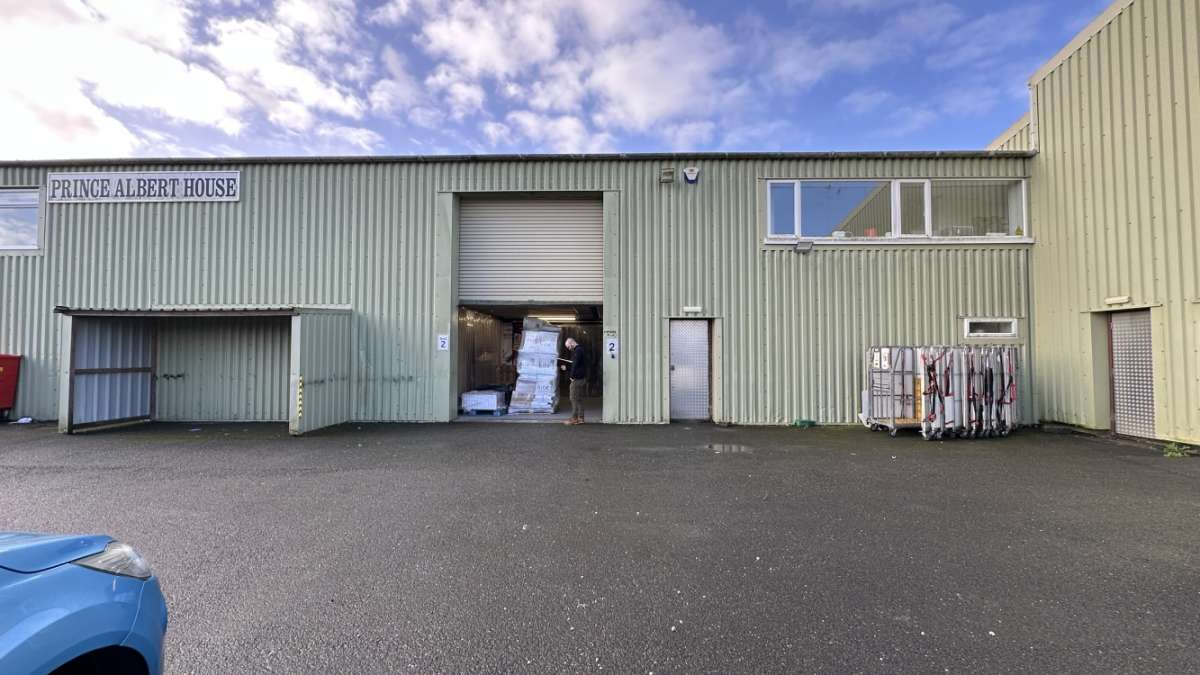 Industrial Unit in Liskeard - photo 4