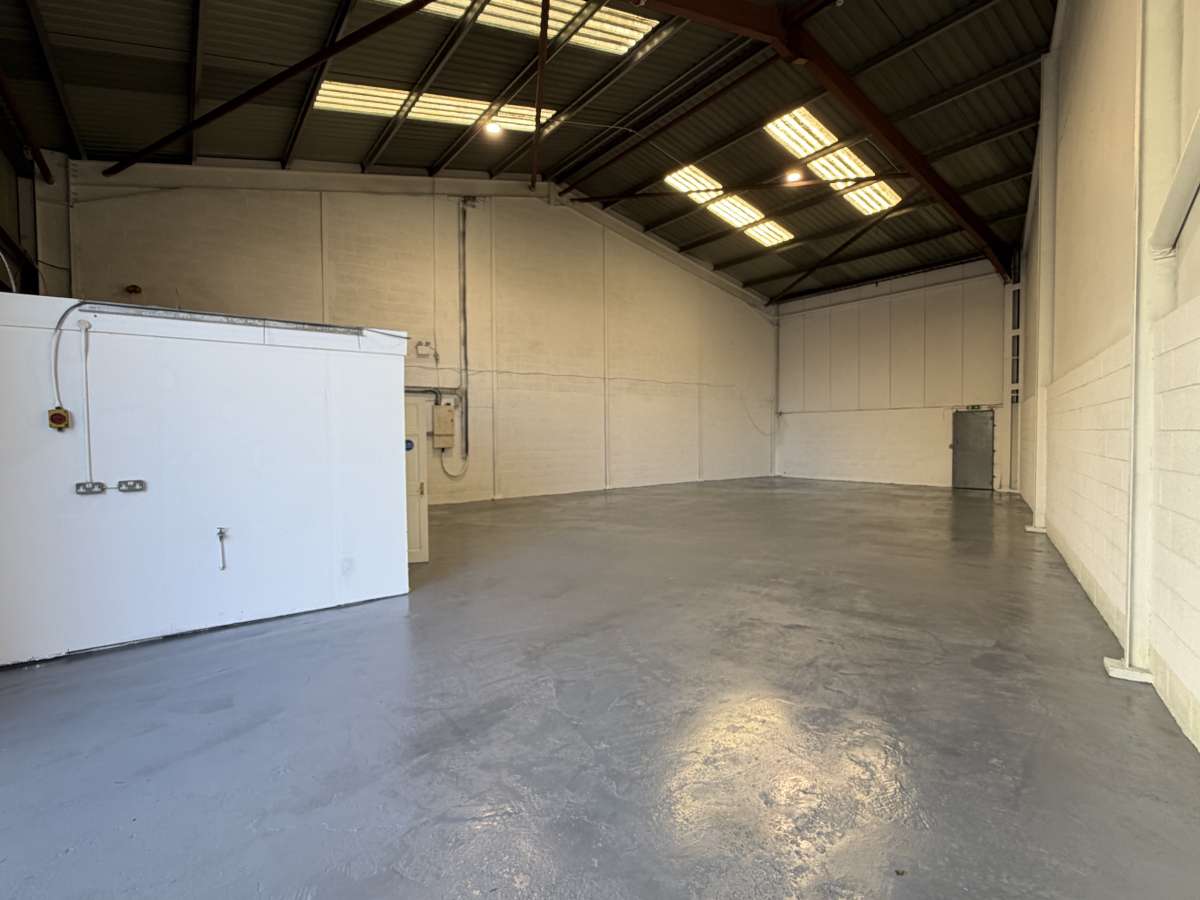 Industrial Unit in Gorton - photo 3