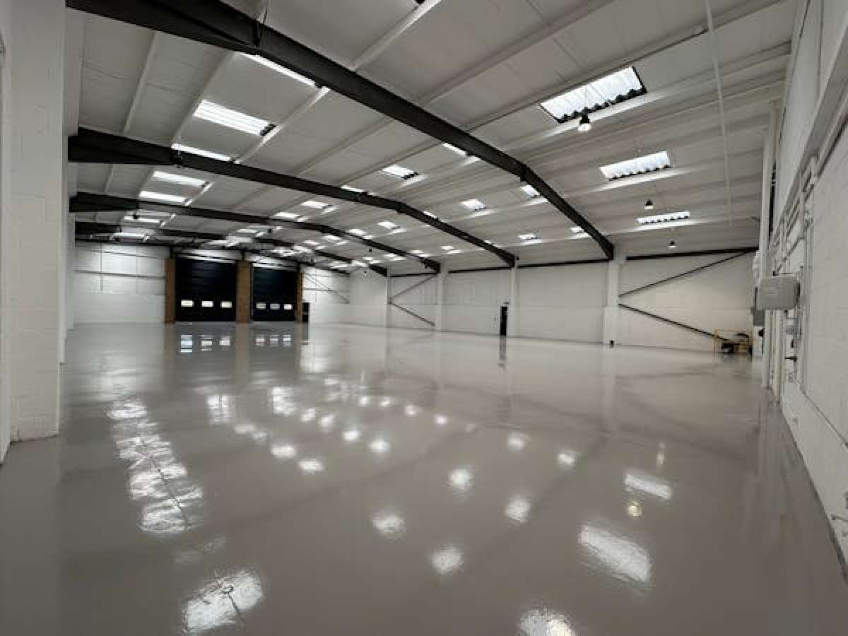 Industrial Unit in Tewkesbury - photo 4