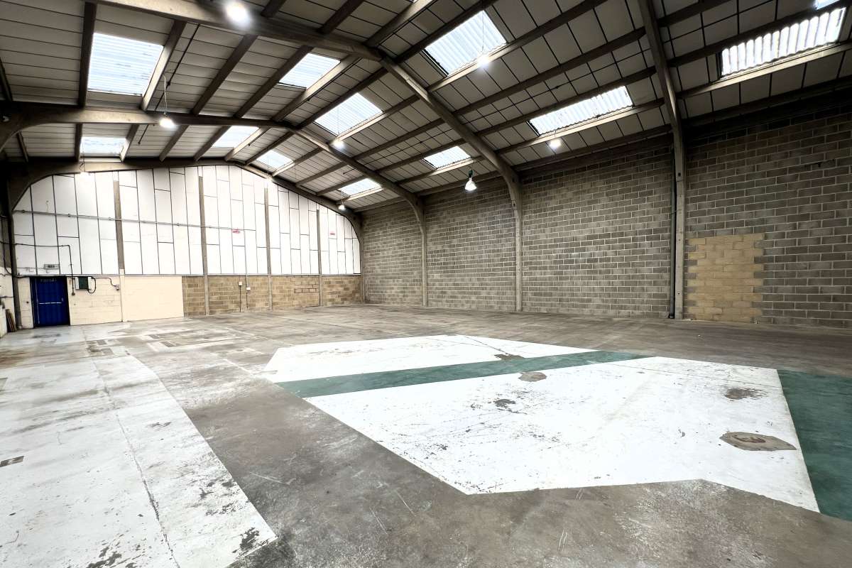 Industrial Unit in Temple Farm Industrial Estate - photo 4