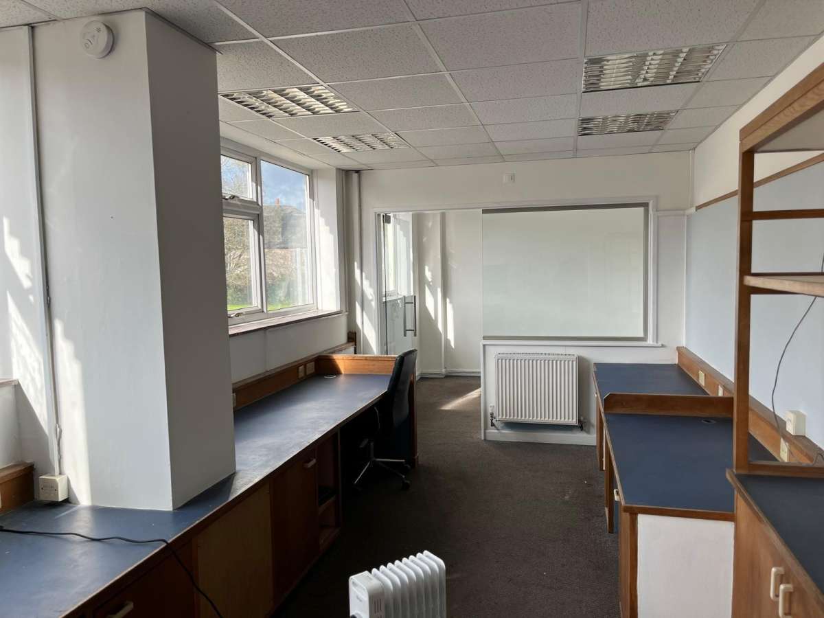 Industrial Unit in Okehampton - photo 2