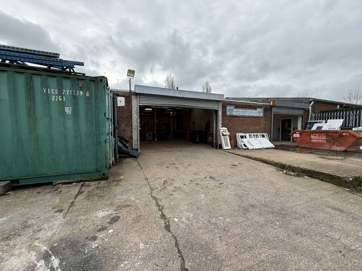 Industrial Unit in Hinckley - photo 2