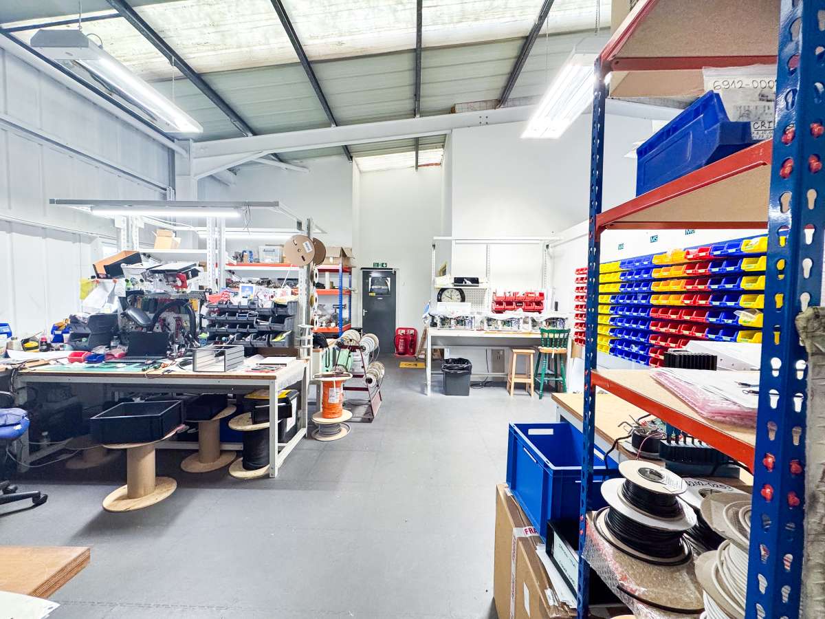 Industrial Unit in Falmouth - photo 3