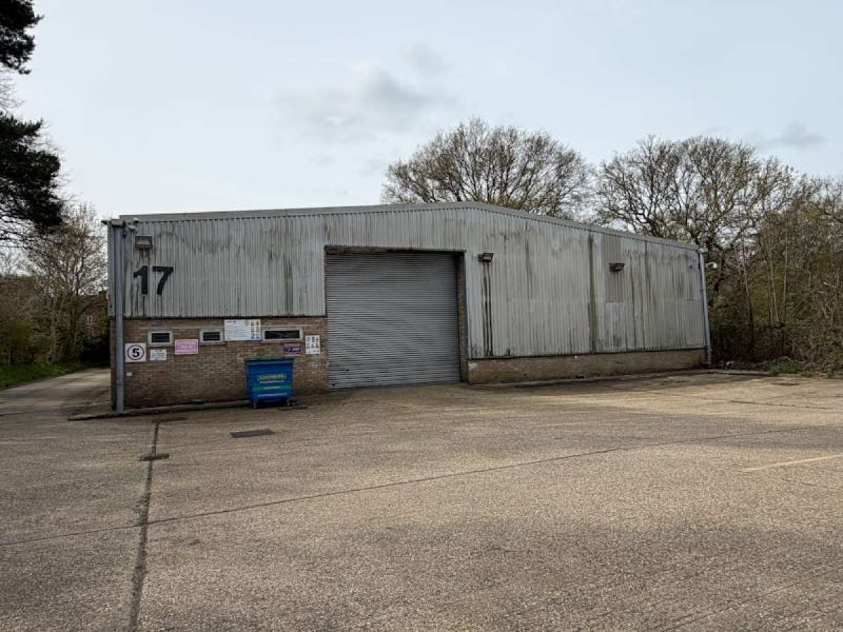 Industrial Unit in Bordon - photo 3