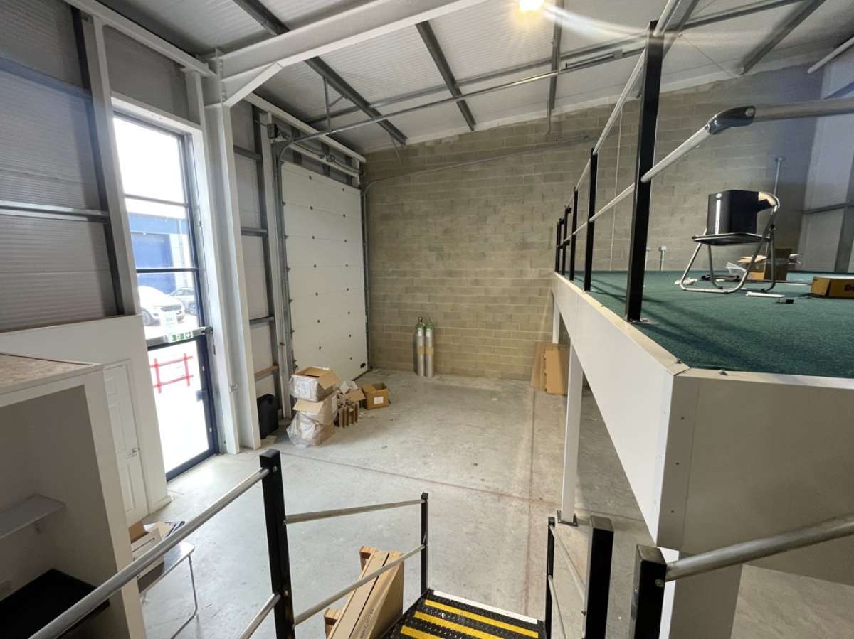 Industrial Unit in Sittingbourne - photo 4