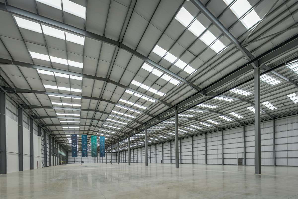 Industrial Unit in Milton Keynes - photo 2