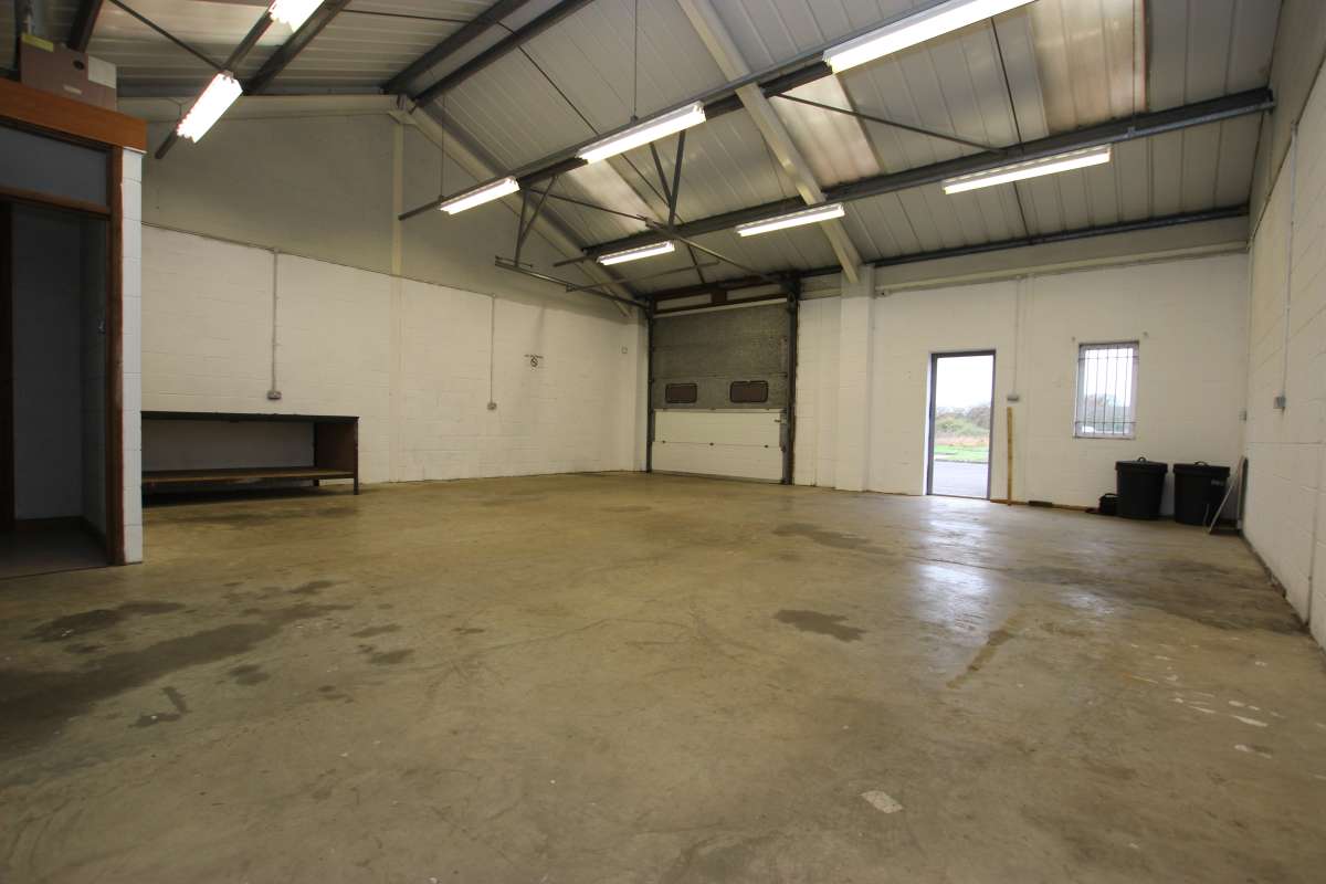Industrial Unit in Sleaford - photo 3