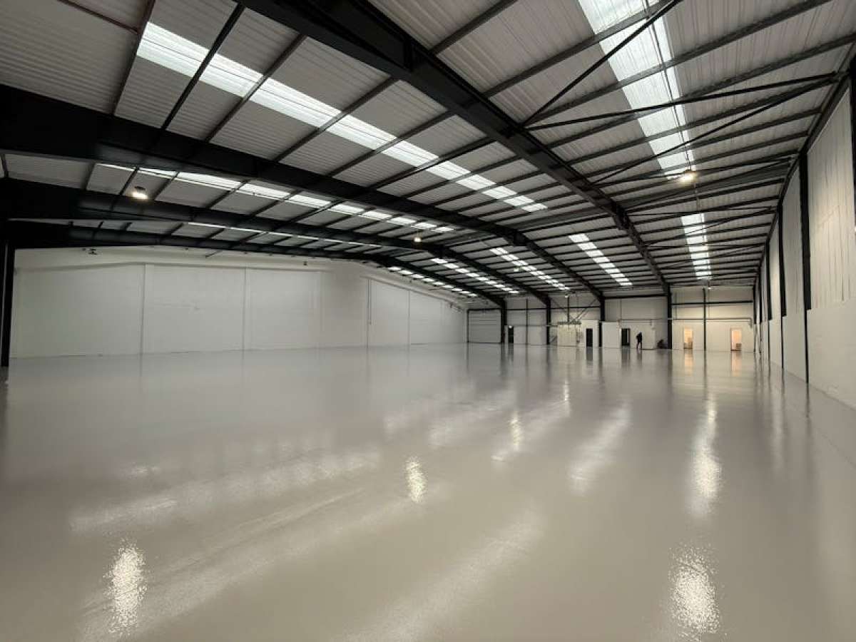 Industrial Unit in Hedge End - photo 2