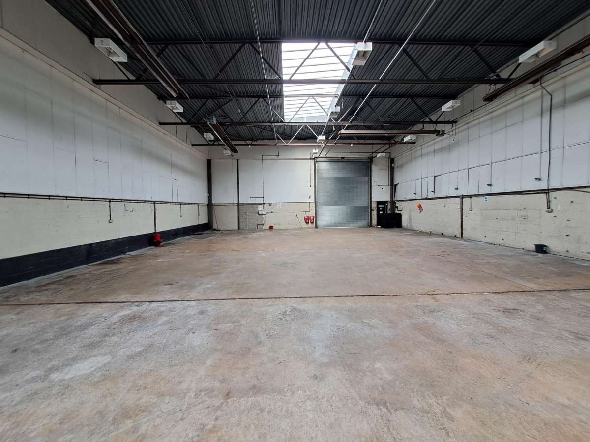 Industrial Unit in Bletchley - photo 2