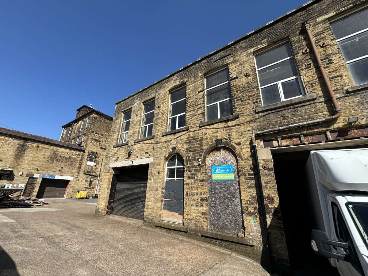 Industrial Unit in Halifax - photo 3