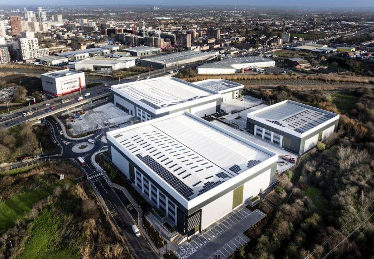 Industrial Unit in Barking - photo 4