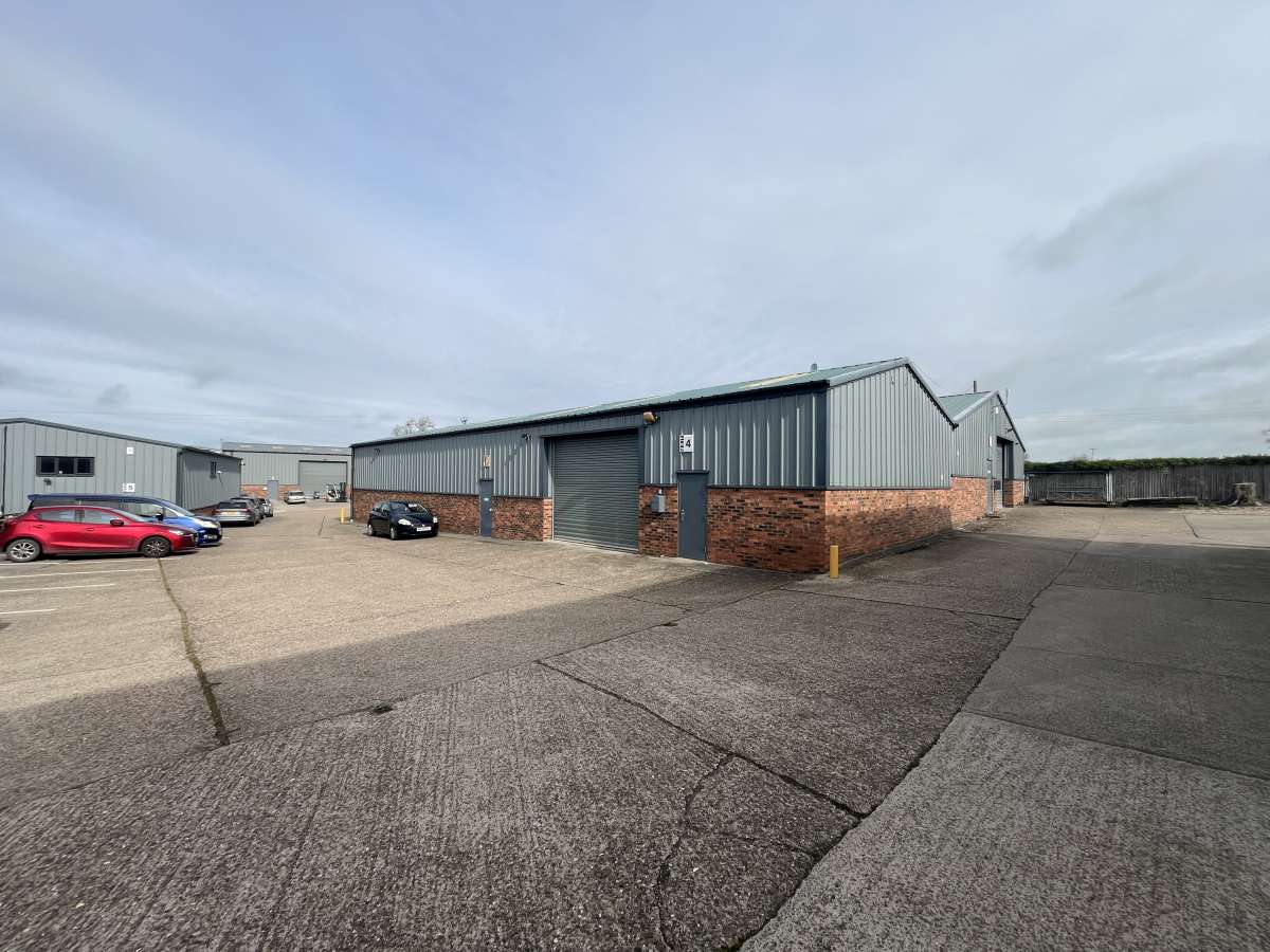 Industrial Unit in Wistow Road - photo 3