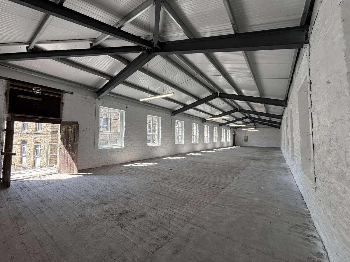 Industrial Unit in Longwood - photo 3
