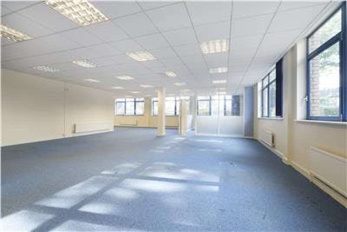 Office in Dartford - photo 3