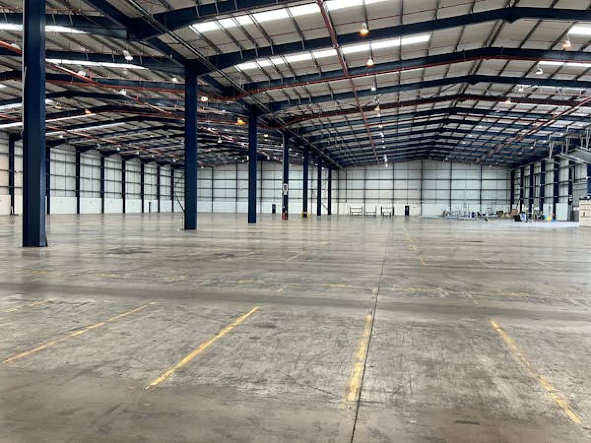 Industrial Unit in Worcester - photo 2
