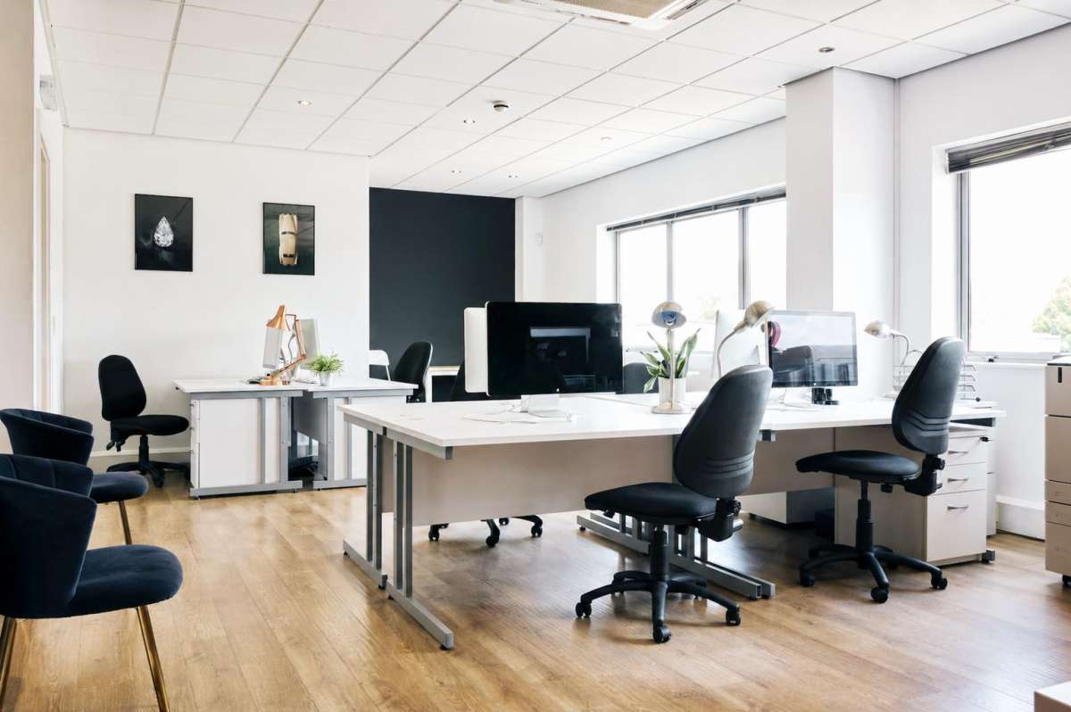 Industrial Unit in Banbury - photo 3