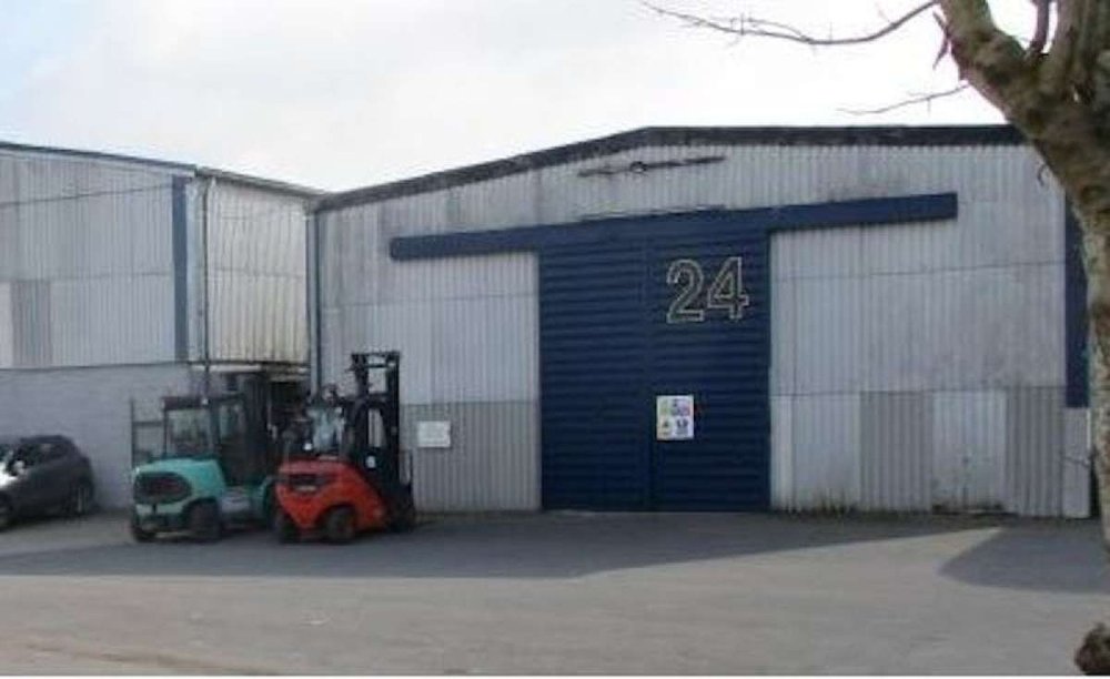 Industrial Unit in Weyhill - photo 2