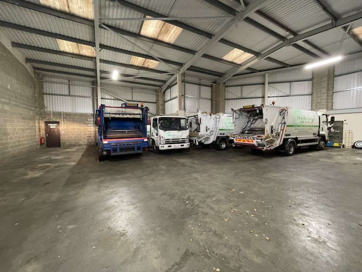 Industrial Unit in Poole - photo 2