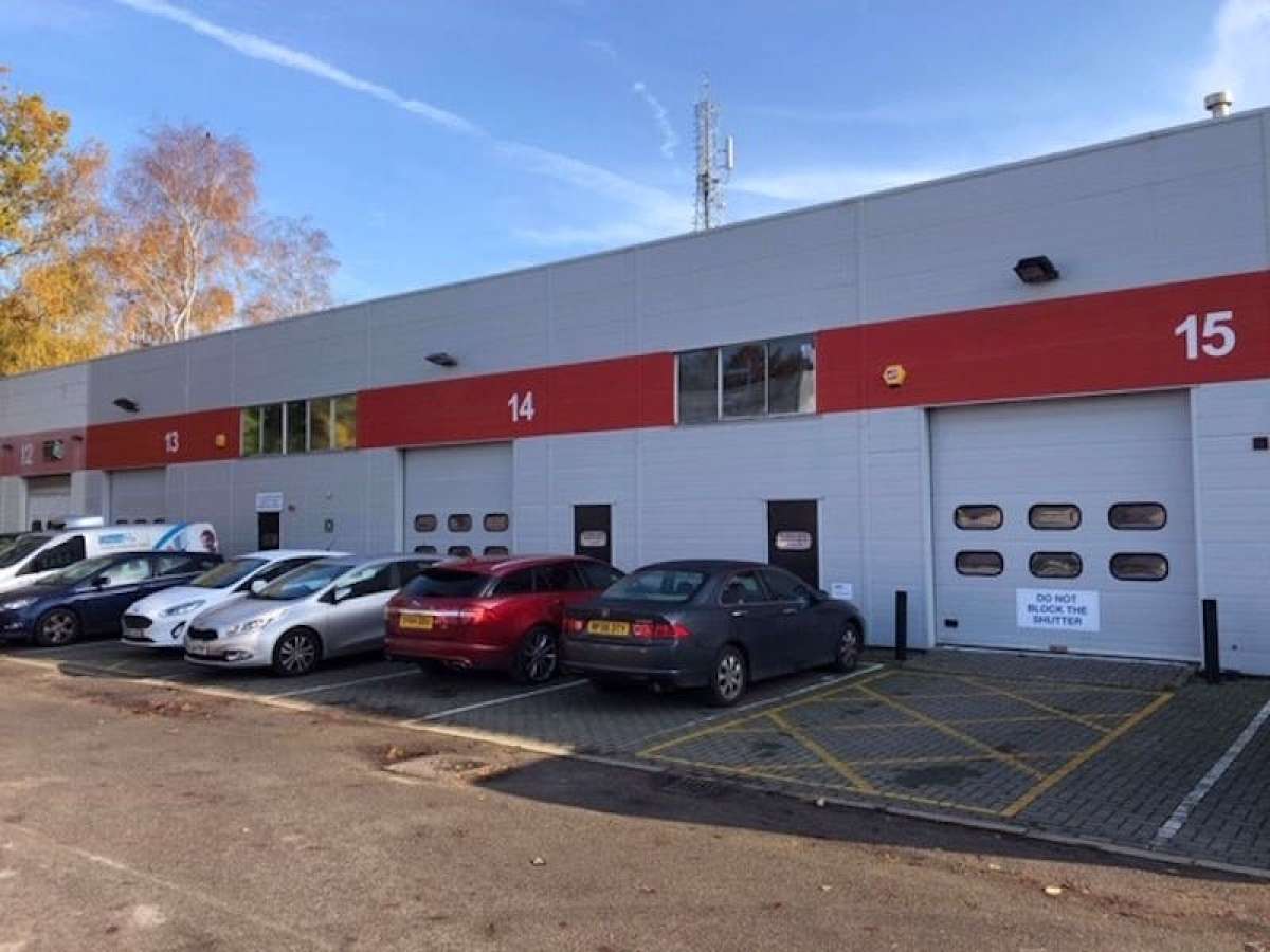 Industrial Unit in Woking - photo 4