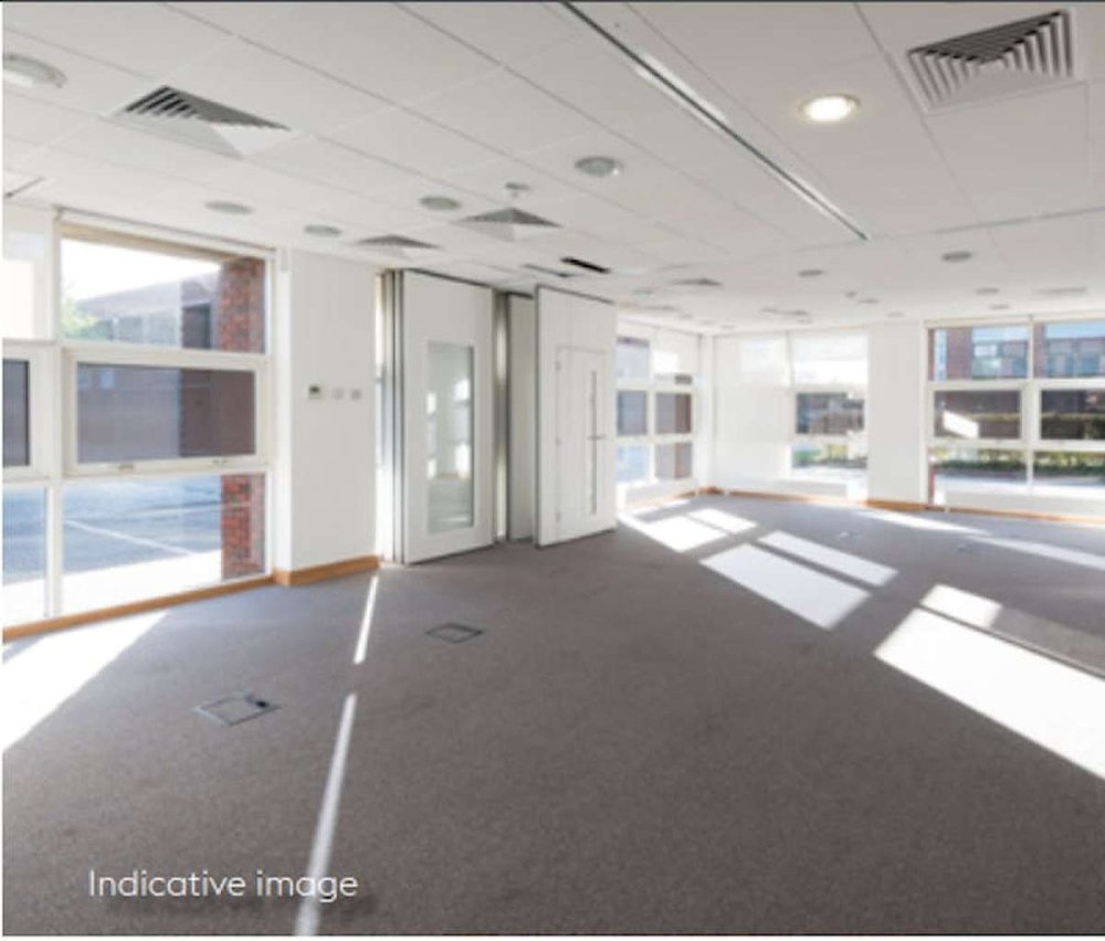 Industrial Unit in Wokingham - photo 2