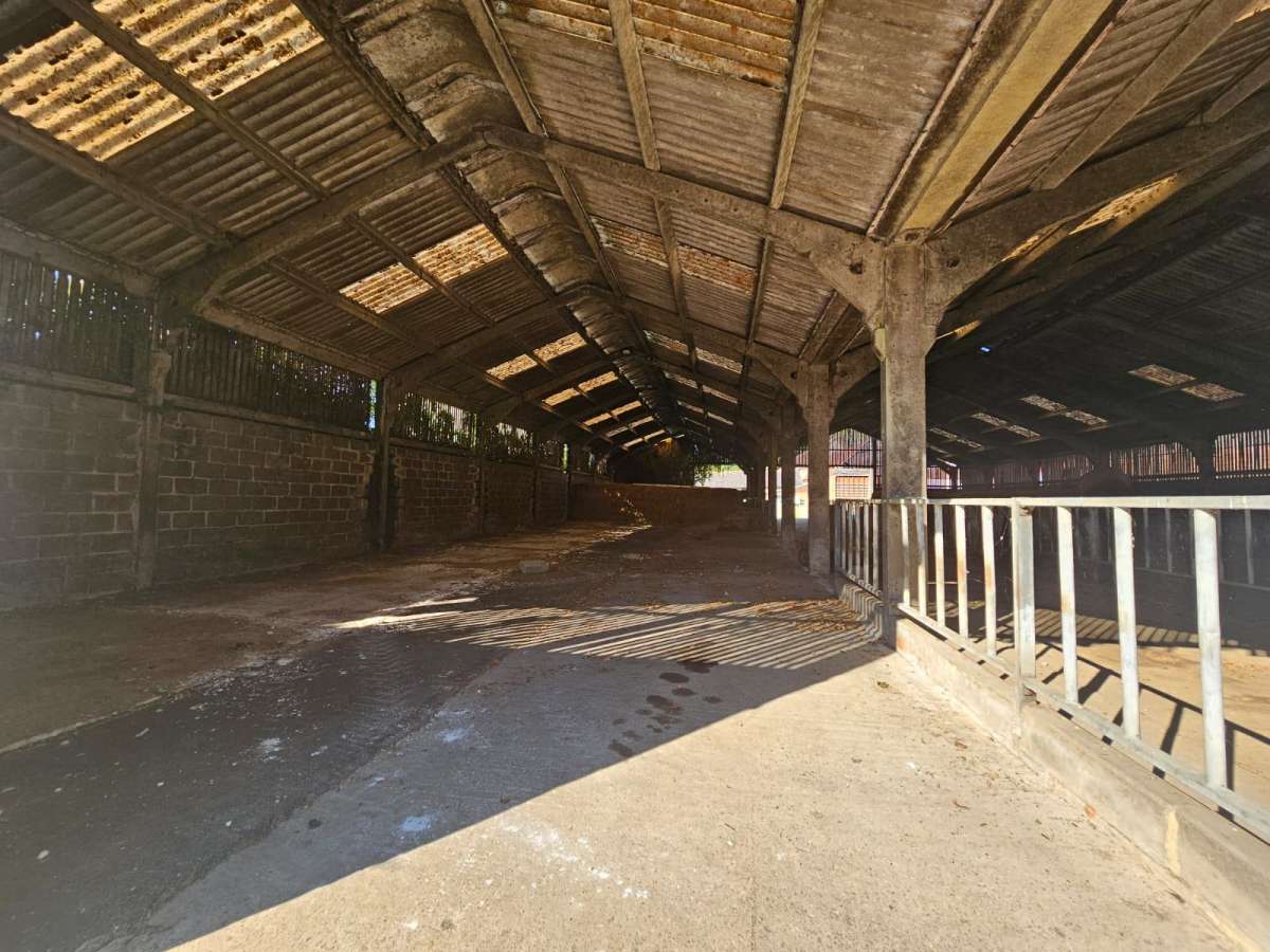 Industrial Unit in Newport Pagnell - photo 3