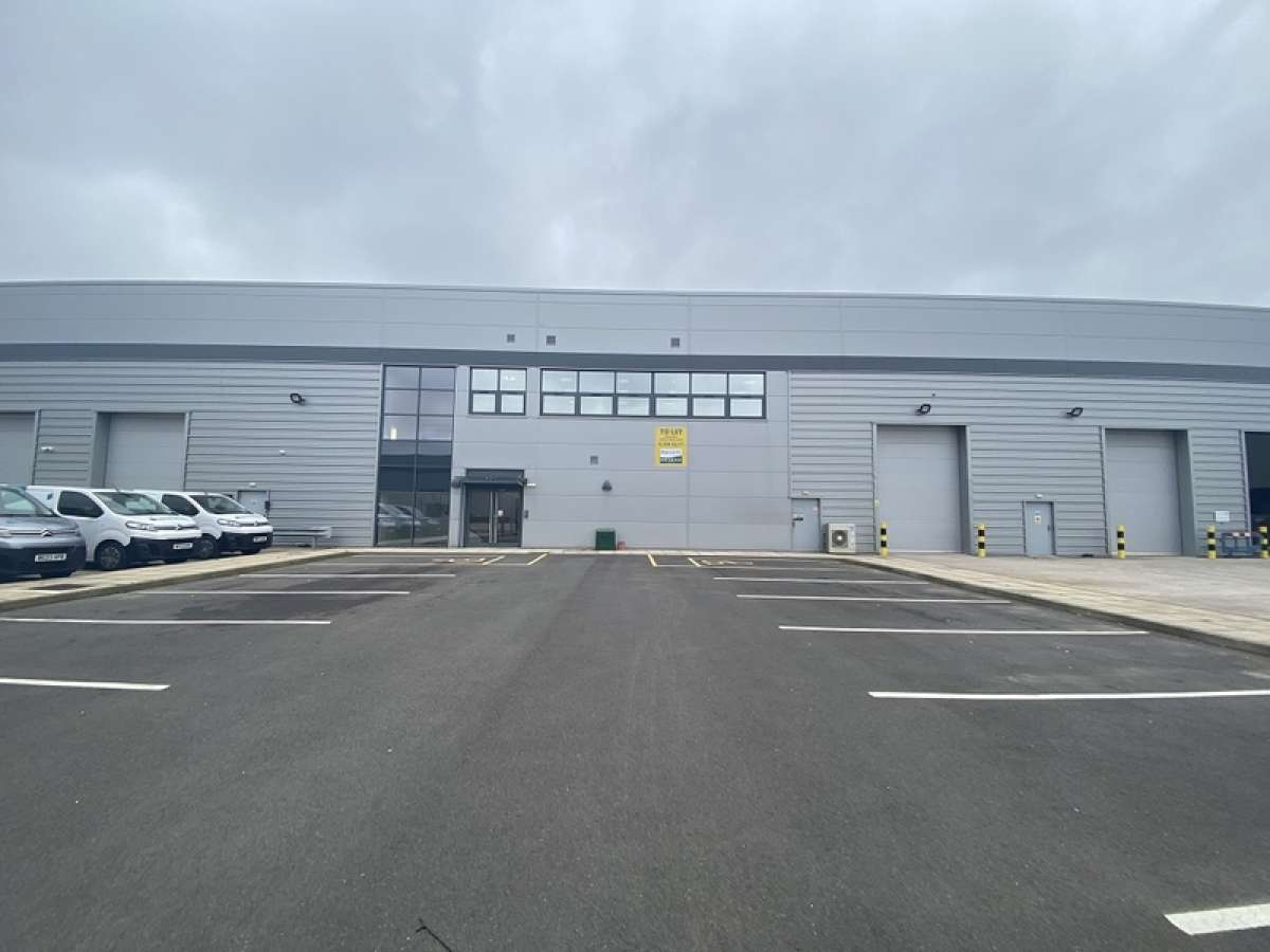 Industrial Unit in Tipton - photo 2