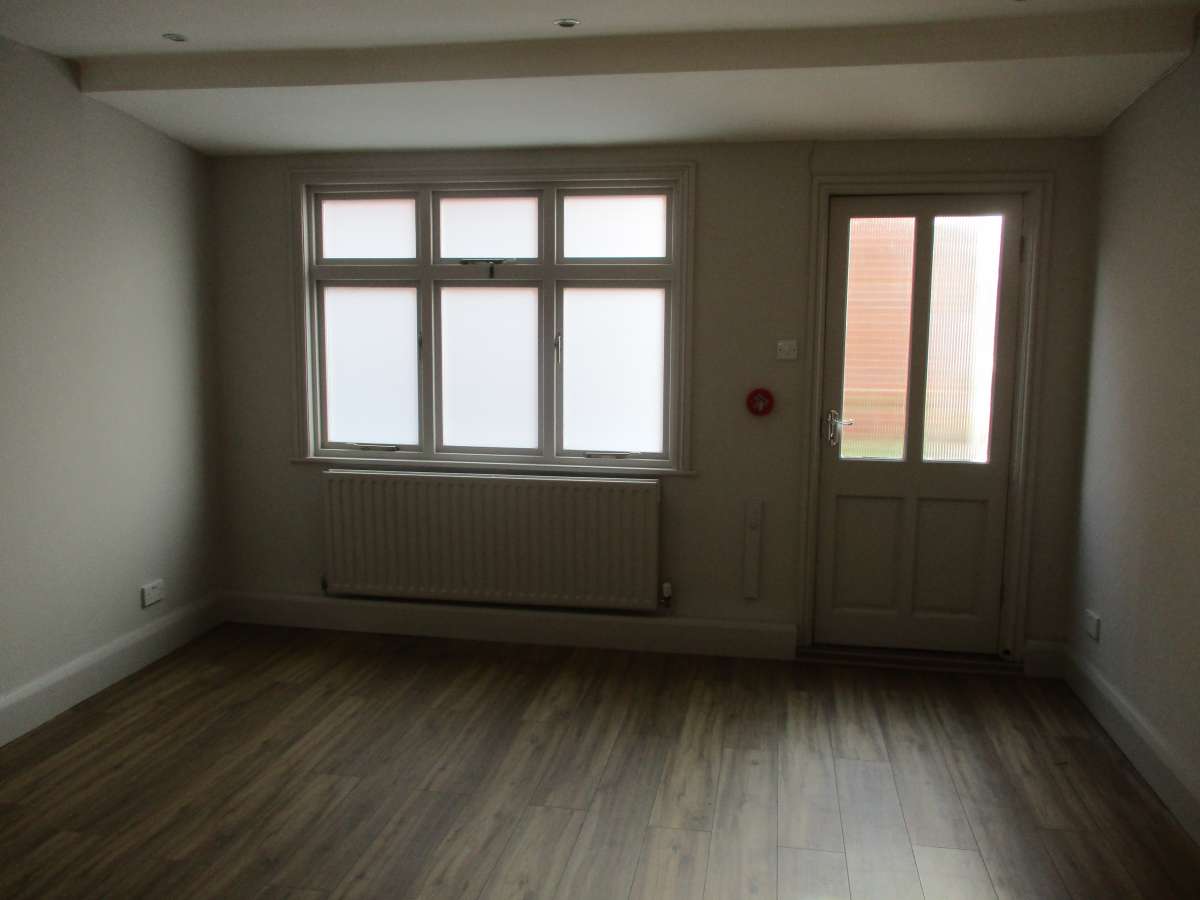 Industrial Unit in Retford - photo 4