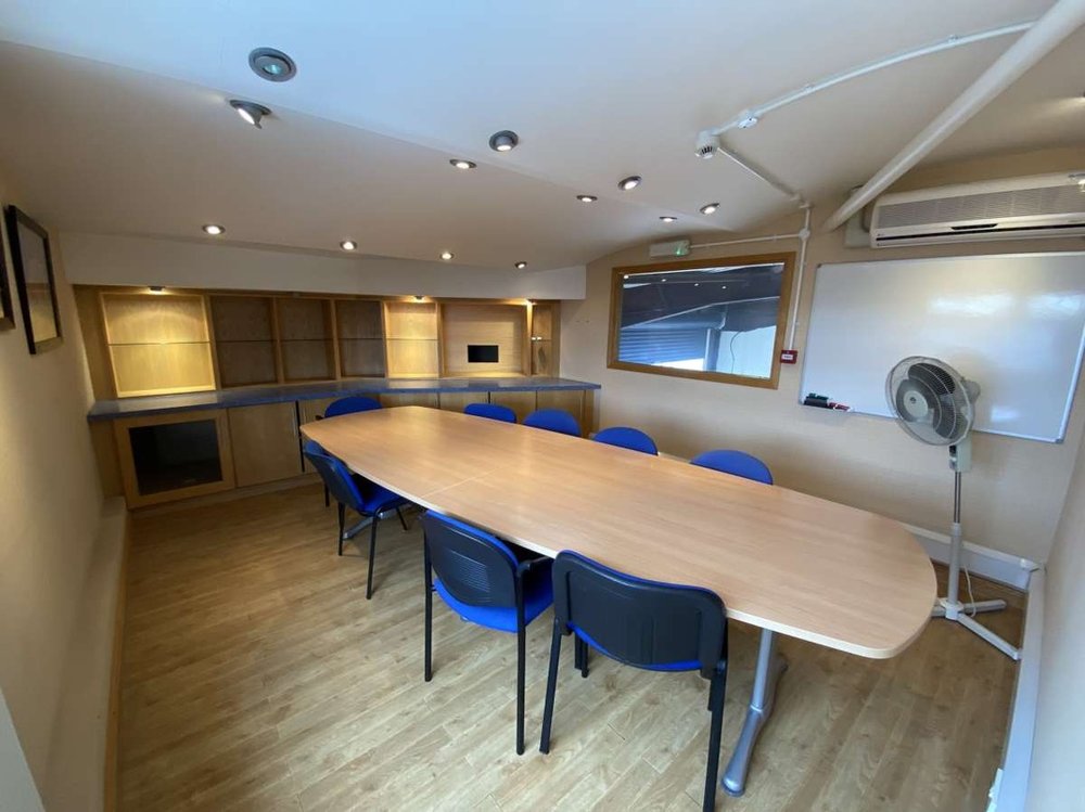 Industrial Unit in Doncaster - photo 2