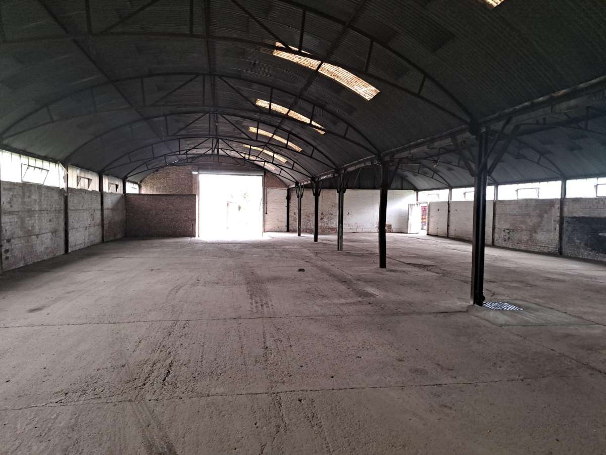 Industrial Unit in Bedford - photo 4