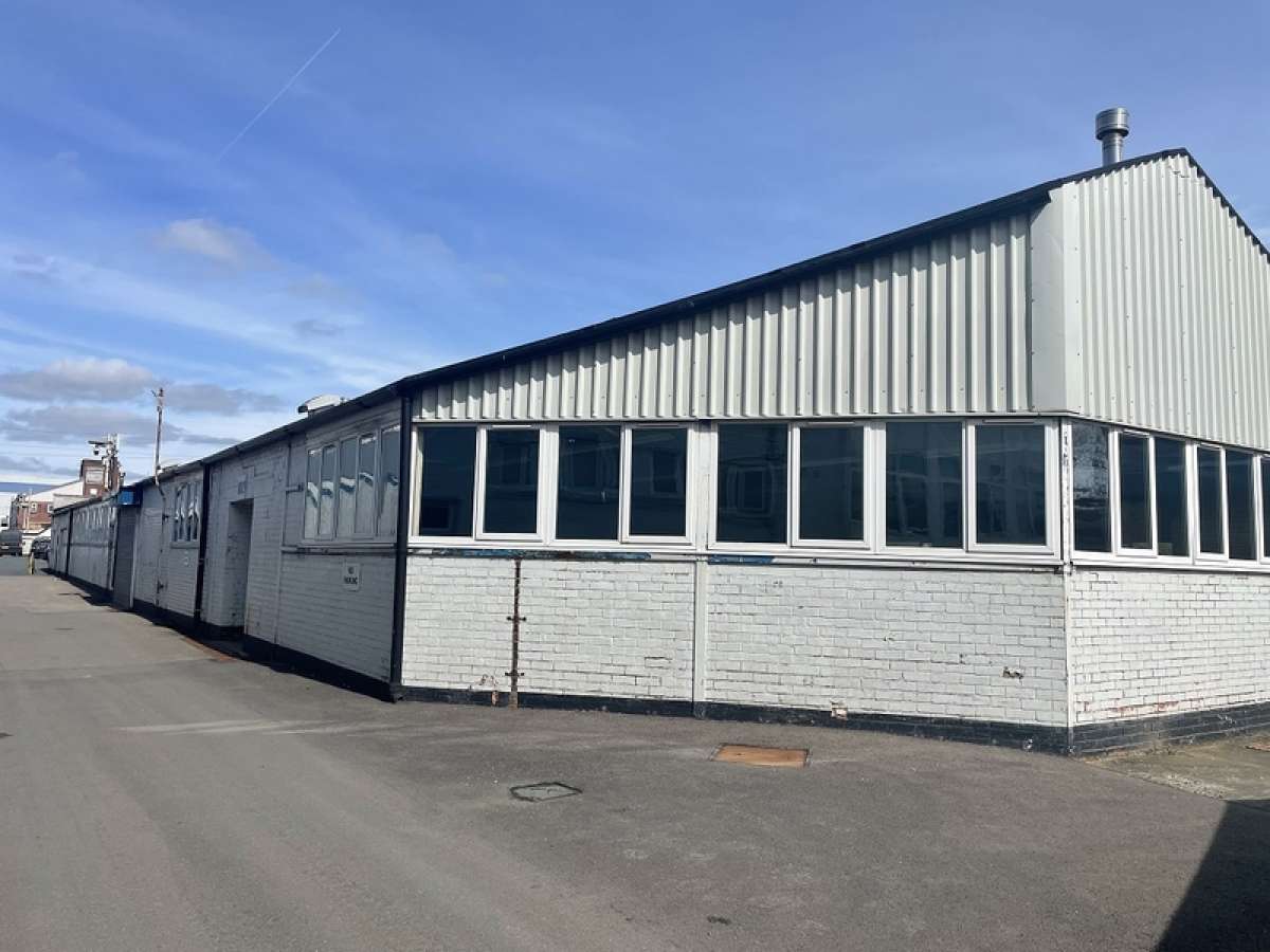 Industrial Unit in Birmingham - photo 3