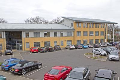 Industrial Unit in Crawley - photo 2