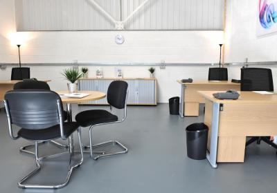 Industrial Unit in Gosport - photo 4