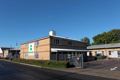 Industrial Unit in Weymouth - photo 2