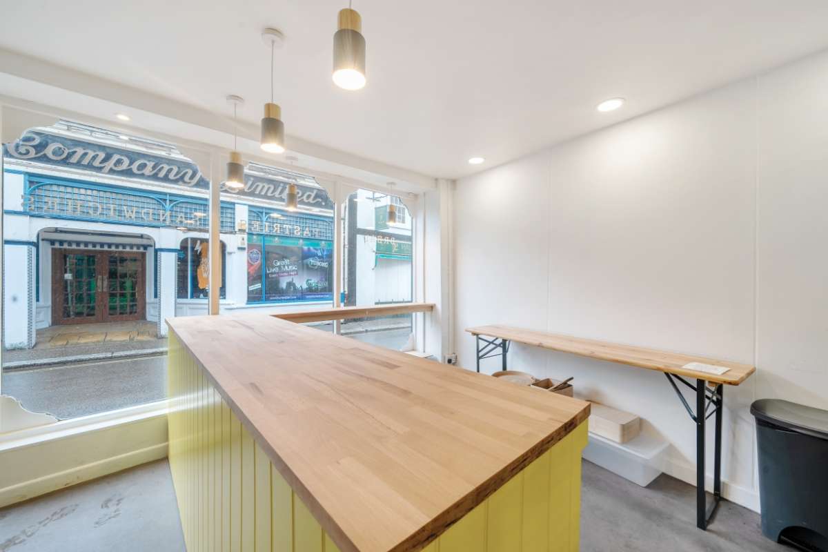 Industrial Unit in Truro - photo 3